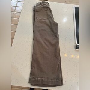 Oat Green Cropped Pants